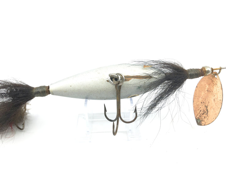 Hellraiser Bear Claw Musky Topwater Lure Black and Silver Minnow