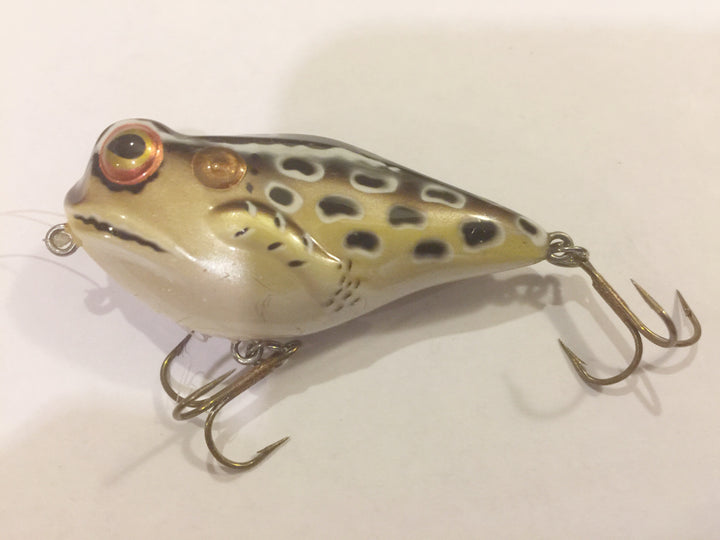 Rebel Frog-R in Cricket Frog Color