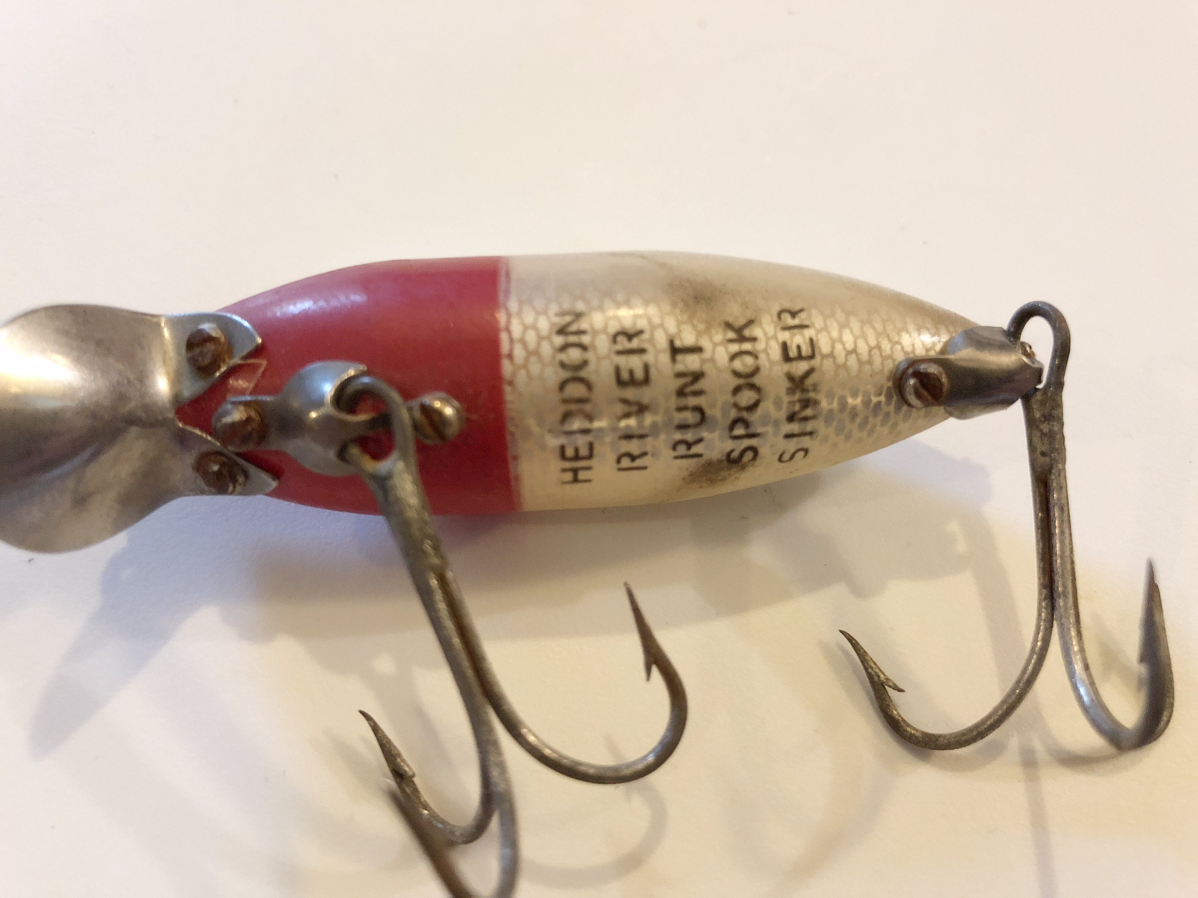 Leur De Pêche Vintage Heddon River Runt Spook - Tête Rouge, Corps Blanc - Avec Boîte D'origine