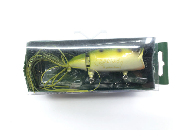 Moto Chug Chuck Woolery Live Action Lure Frog Color New in Box