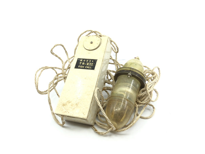 Vintage Model TR VII Fish Call