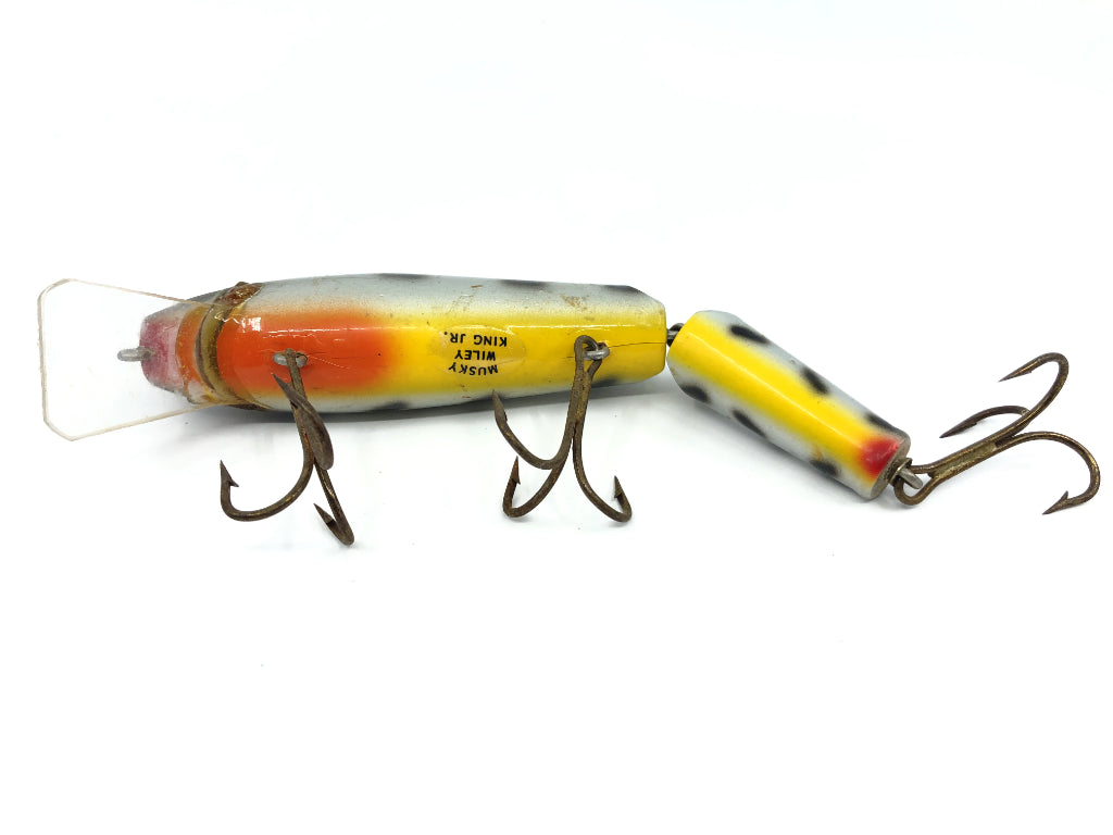 Wiley Jointed 6 1/2" Musky King Jr. in Silver Coachdog Color
