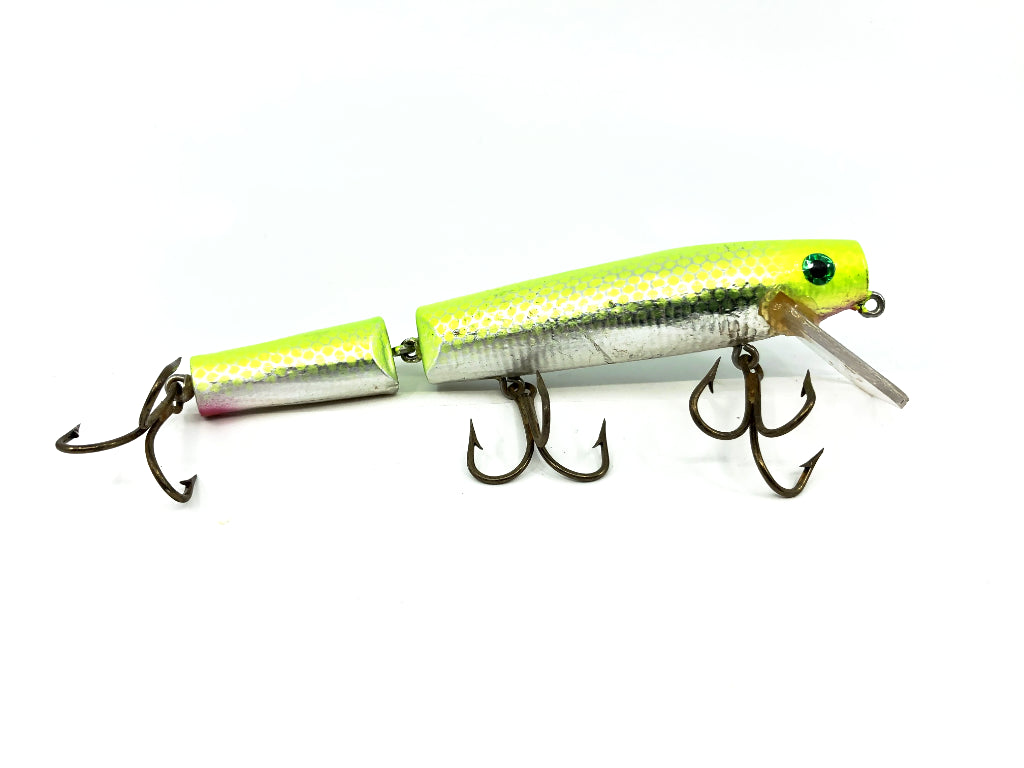 Wiley Jointed 6 1/2" Musky Killer in Yellow Foil Color