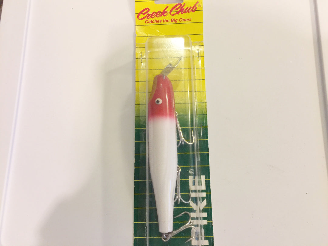 Creek Chub 2300 Husky Pikie New on Card Red White