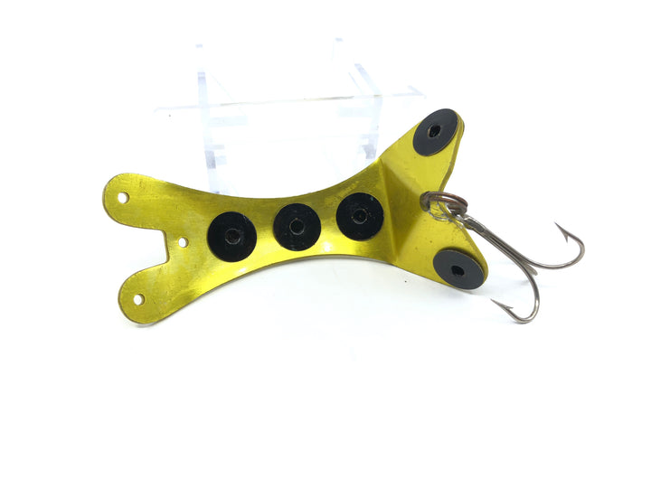 Interesting Spoon Type Lure Gold with Black Circles