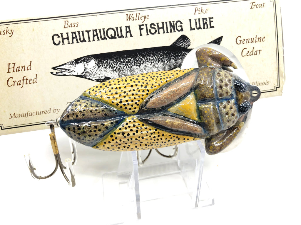 Chautauqua Custom Waterbug Natural Color Jitterbug Type Lure