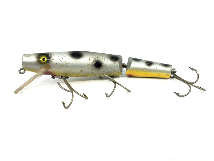 Wiley Jointed 6 1/2" Musky Killer in Silver Coachdog Color