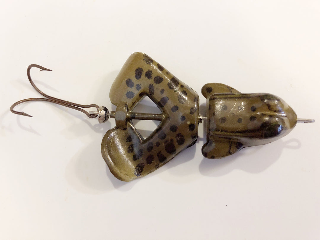 Frog Lure Back Spins