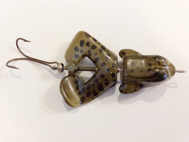 Frog Lure Back Spins