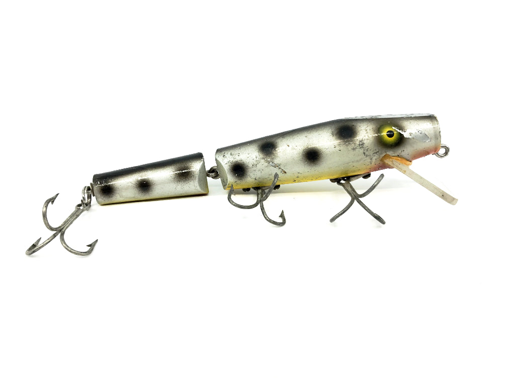 Wiley Jointed 6 1/2" Musky Killer in Silver Coachdog Color