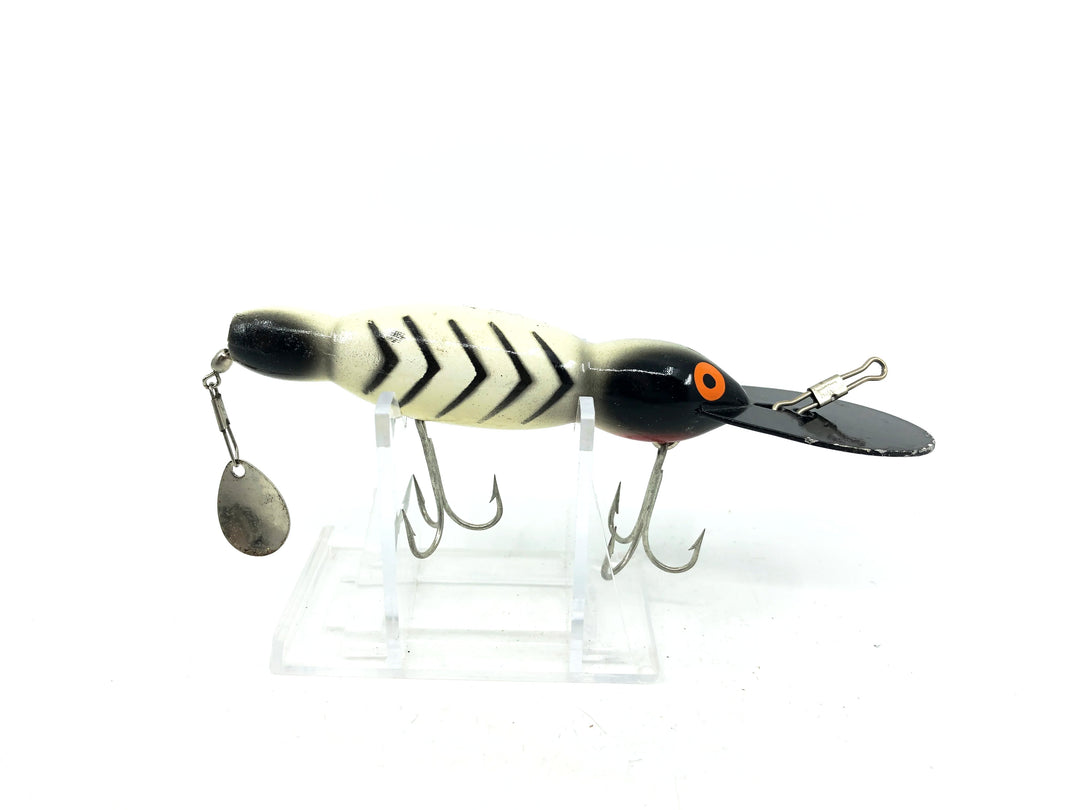 Bomber Water Dog, #06 White/Black Ribs Color