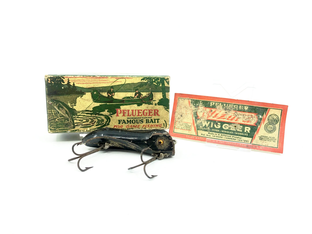 Pflueger Wizard 4754, Black Silver/Lightning Flash Color with Box and Paperwork