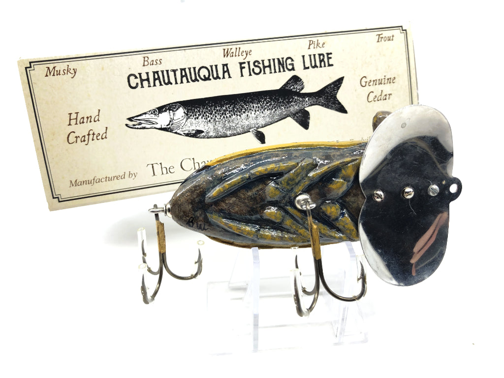 Chautauqua Custom Waterbug Natural Color Jitterbug Type Lure