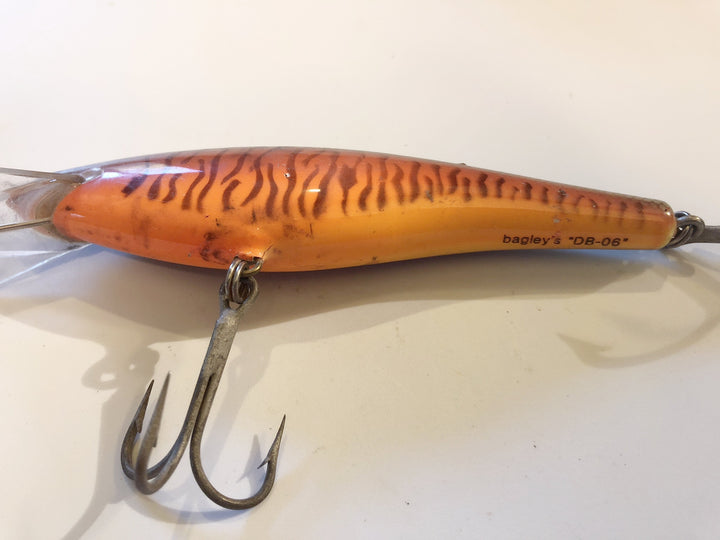 Bagley DB-06 Little Musky on Orange Color