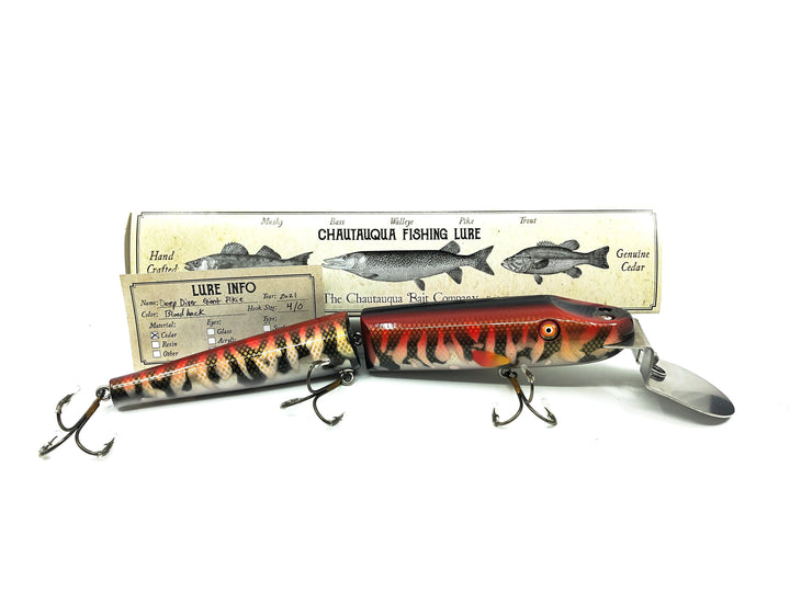 Chautauqua Magnum Deep Diver Musky Pikie in Bloodback Color