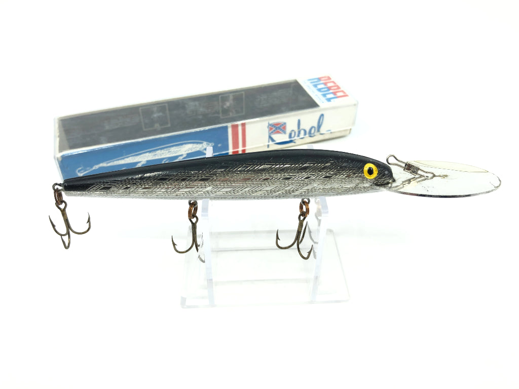 Rebel Vintage Deep Runner Metal Lip DRM2201 Silver Black Color with Box