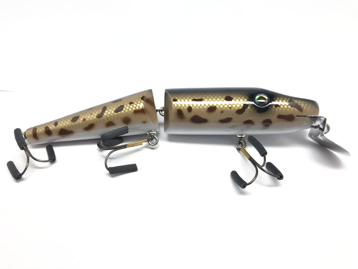 Jointed Magnum Piko 8" Musky Lure Spotted Hogsucker Color Special Order