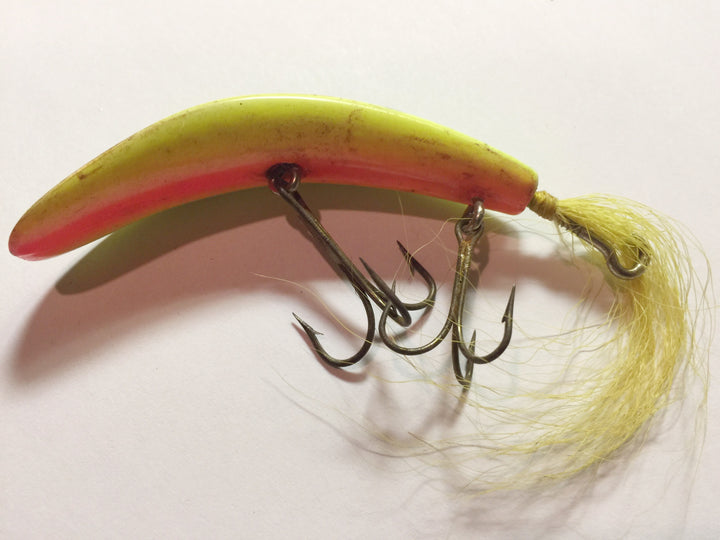 Flatfish Type Lure Green Yellow Orange Tiger