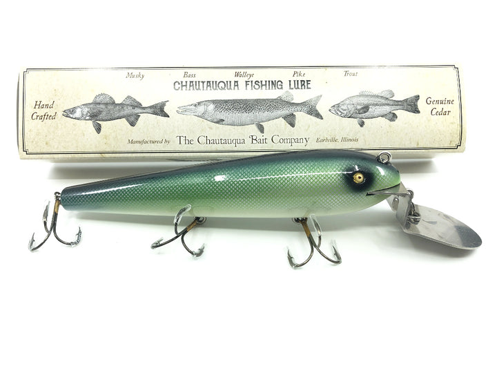 Chautauqua 8" Deep Diver Chautauqua Special in Green Chub 2020 Color