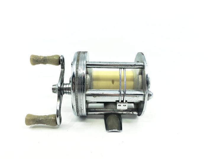 Bronson Lashless Model No. 1700 Bait Casting Reel