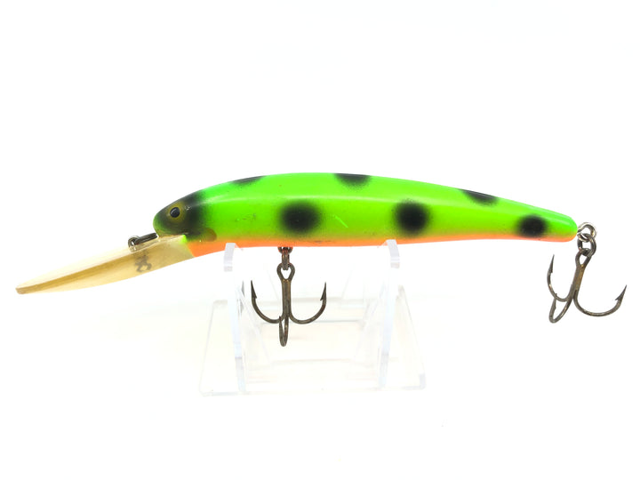 Bomber Long A 25A Green with Black Dots Orange Belly Color Screwtail