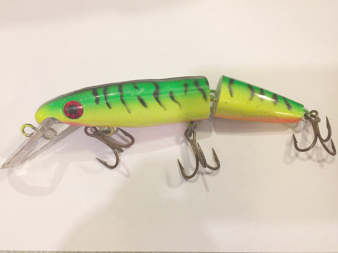 Buchertail Jointed Depth Raider "8" Musky Bait