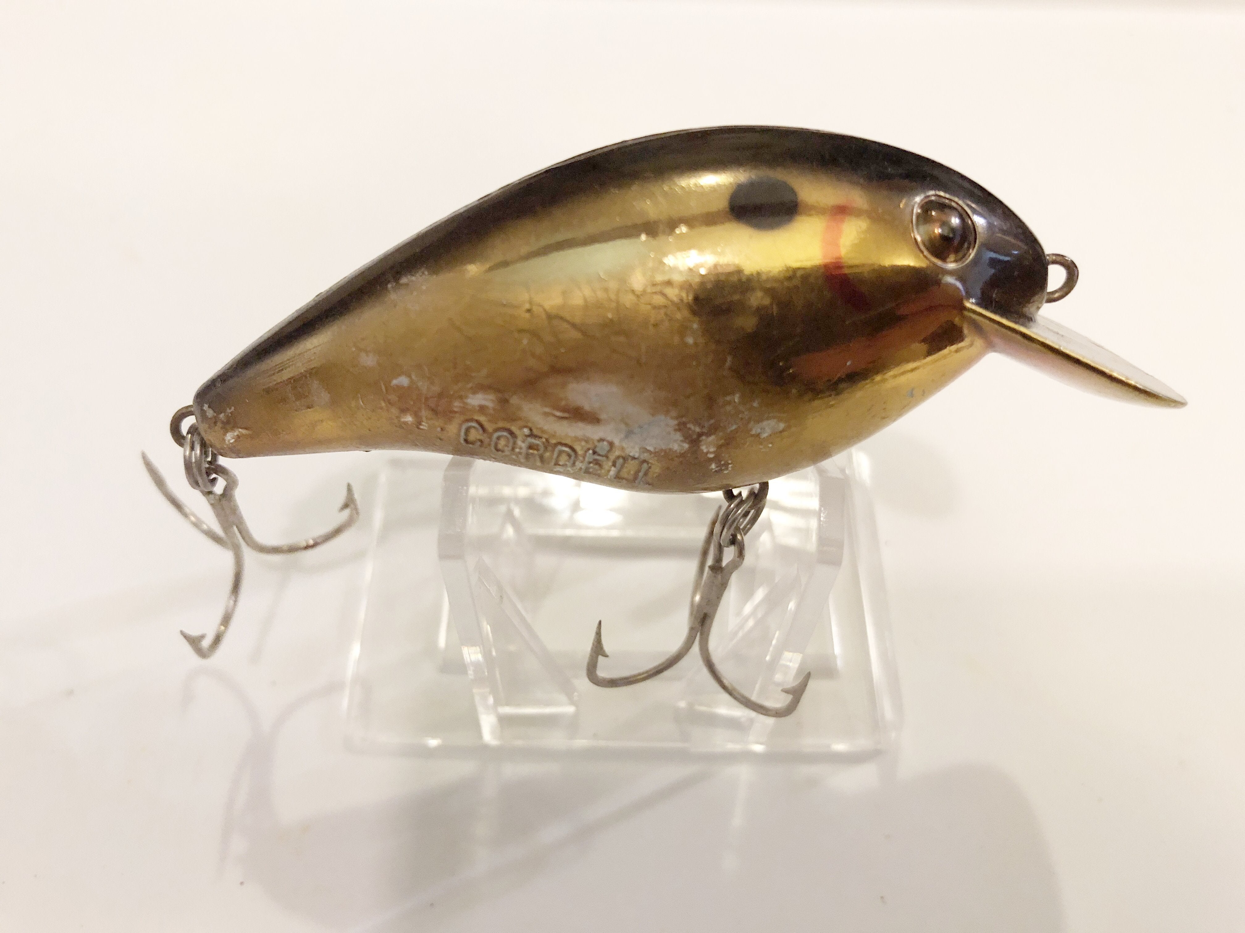 Leurre De Pêche Cordell Big O – Rouge écaillé Doré – Lèvre Noire – Leurre à Manivelle